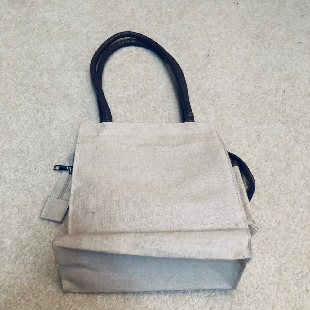 Jute Cottage Natural Fiber Stamped Bag - Picture 5 of 7